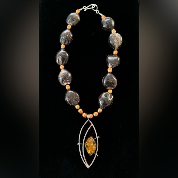 Jewelry - NWOT Hawaiian Kukui Nut Necklace with Amber & Sterling Silver Pendant
